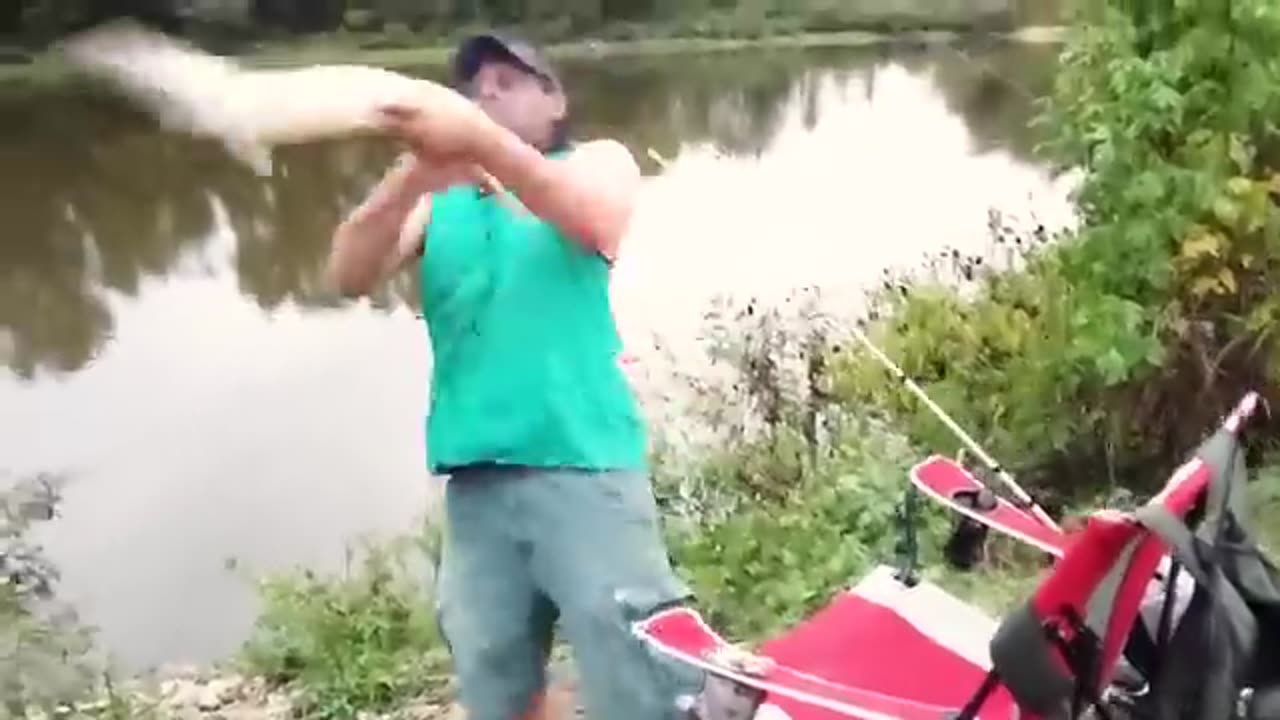 Try Not To Laugh Funny Videos - Go Fishing And Fails!