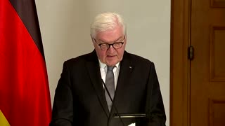 'Stop the craziness of this war' -German president