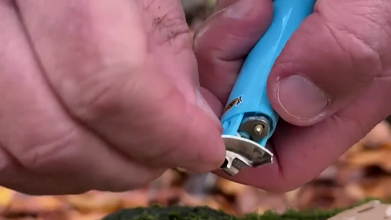 Survival Skills_ FIRE �� from a broken lighter in Extreme Conditions.