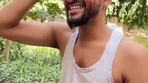 Caption kya padh Raha hai video dekho,🙂😂