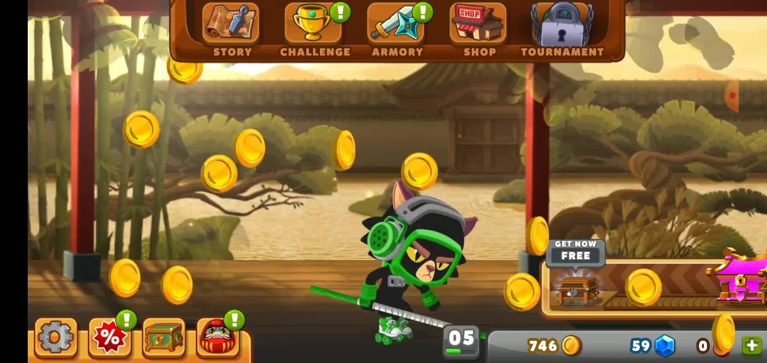 Playing game ninja dash run level 6 with hero shiro