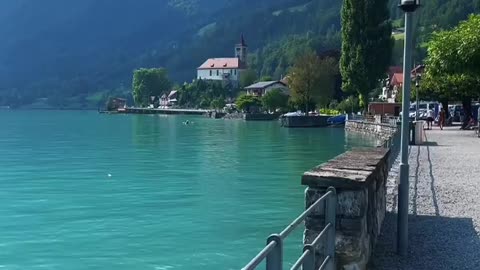 A dreamy turquoise lake✨