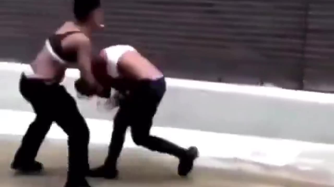 Take break of smoking during fights #shorts #fight #viral #women