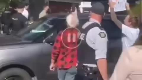 Justin Trudeau: You can never walk down the street without the people hating you..