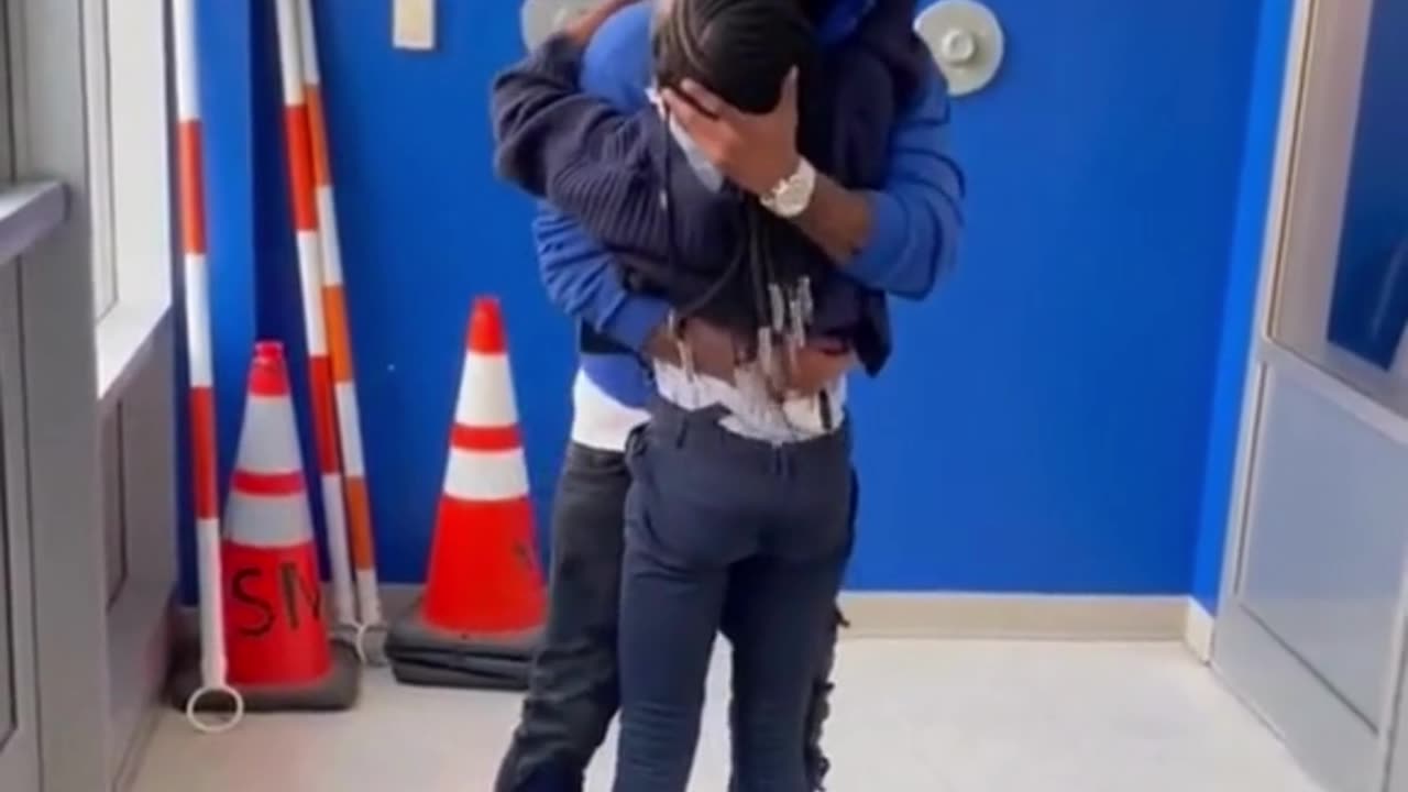 Man surprises daughter at school.This one will get you! ❤️🔥