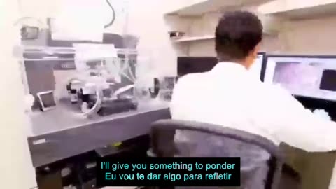As alegações feitas por este homem afirmam que os cientistas sabem como criar clones...