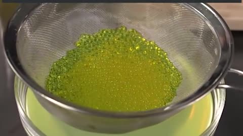 This device turns all your food into caviar-like pearls 