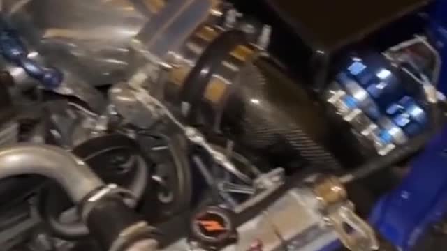 Automobile engine configuration display