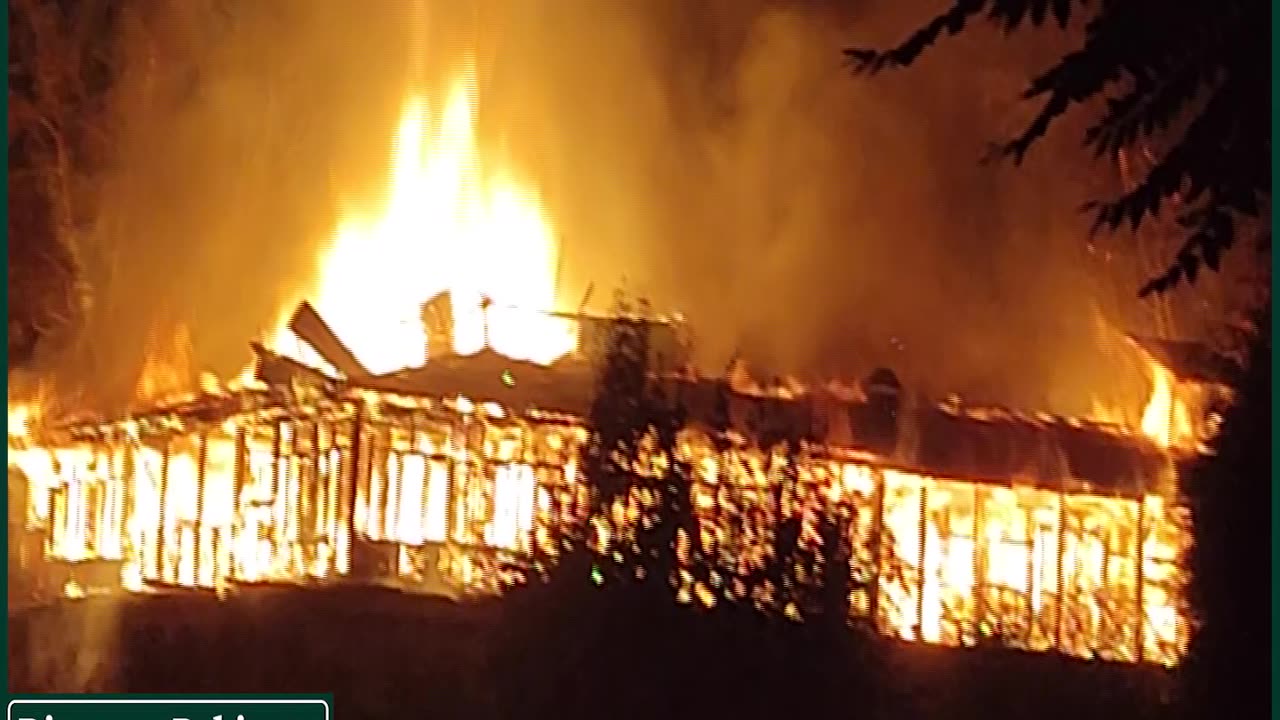 A fire broke out in a hotel in Kalash Video Credited To REHMAN-ULLAH #discovery #pakistan