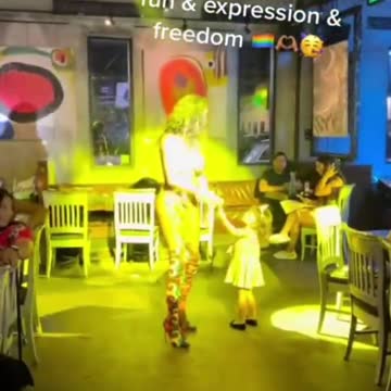 Nel nome della "libertà di espressione" ..