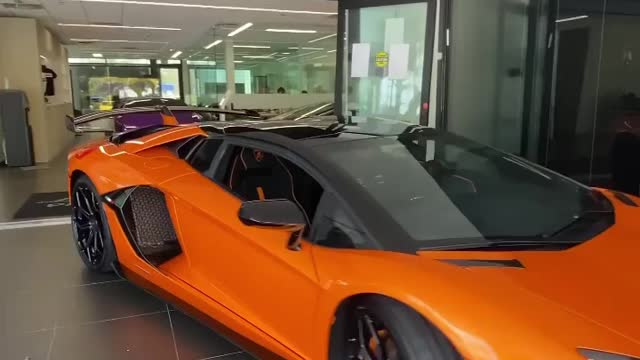 Lamborghini Aventador SVJ Roadster🍑