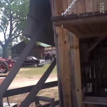 Grist Mill Powered by Hit & Miss Engine