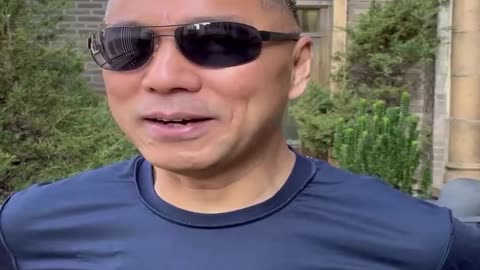 20220916文贵先生GETTR： #好消息：体制内战友爆料，国内辉瑞莫德纳疫苗全部销毁，除了在外国打的，国内疫苗很多可能都是假的！