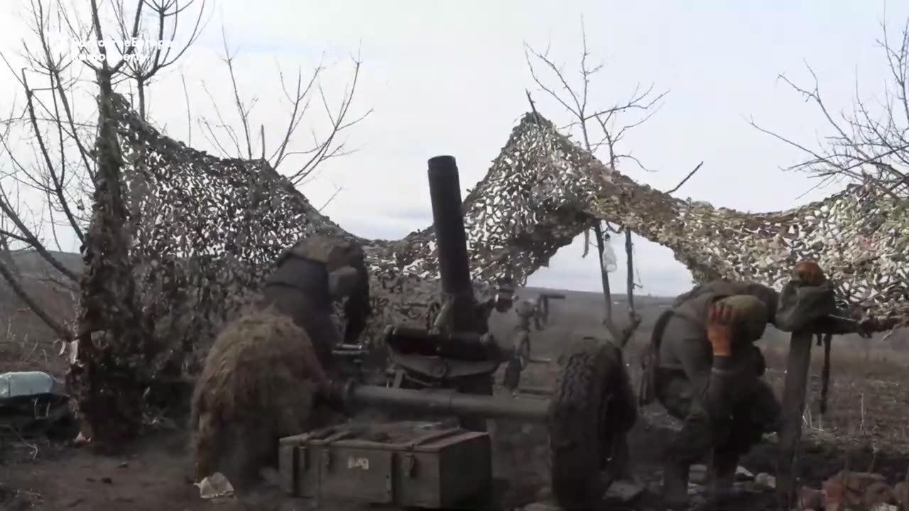 Ukrainian Troops Defend Bakhmut's Northern Flank From Russian Attacks