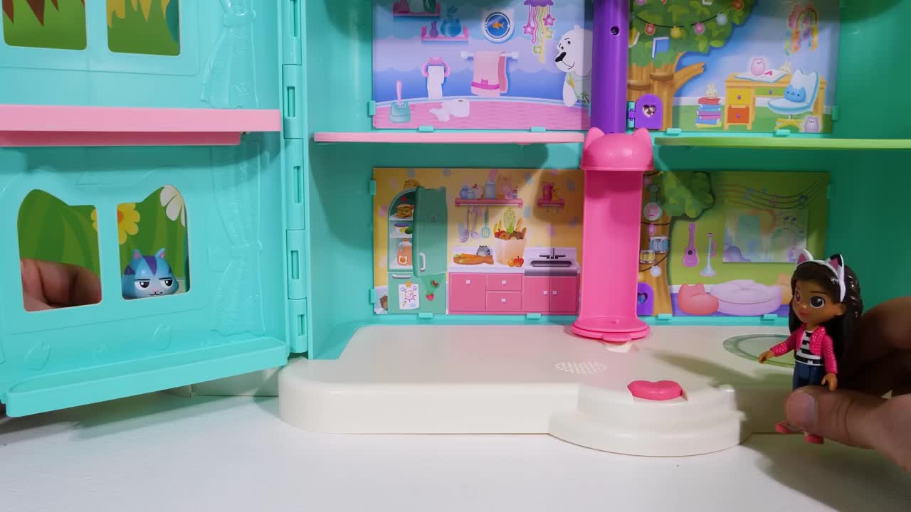 Gabby's Dollhouse Toy Learning Video for Kids!