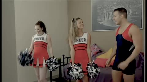 VAGINA PUSSY SHOWING GEORGEOUS SISTER CHEERLEADER