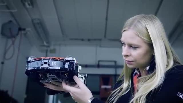 The Lego Technic Pors driver Christina Nielsen_Cut