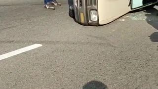 En el Viaducto García Cadena, por ejemplo, una camioneta