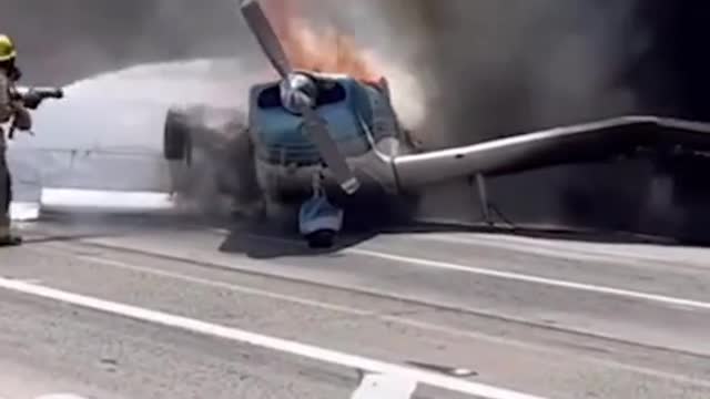 This plane in #California made a dramatic crash landing on the highway