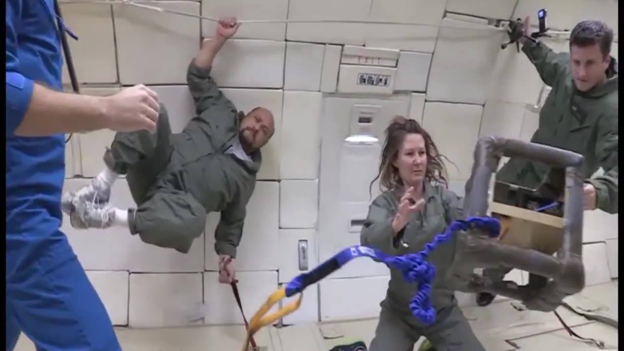 Zero gravity experiment with Nasa