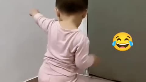 The Funniest Dance of Baby