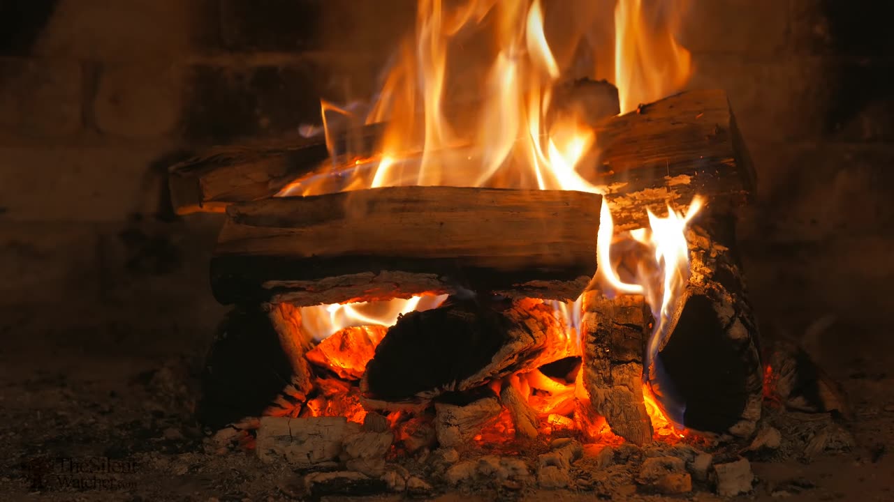 Realtime Fireplace - Relaxing Fire Burning Video - 3 Hours - No Loop - Ultra HD