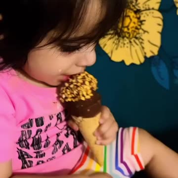 Giggles_With_Samavia