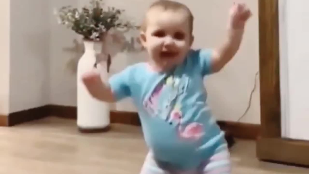 try not to laugh 🤣 funny baby video