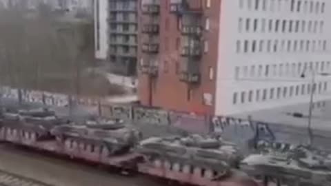 Finsko přesouvá vojenské vybavení k východní hranici s Ruskem