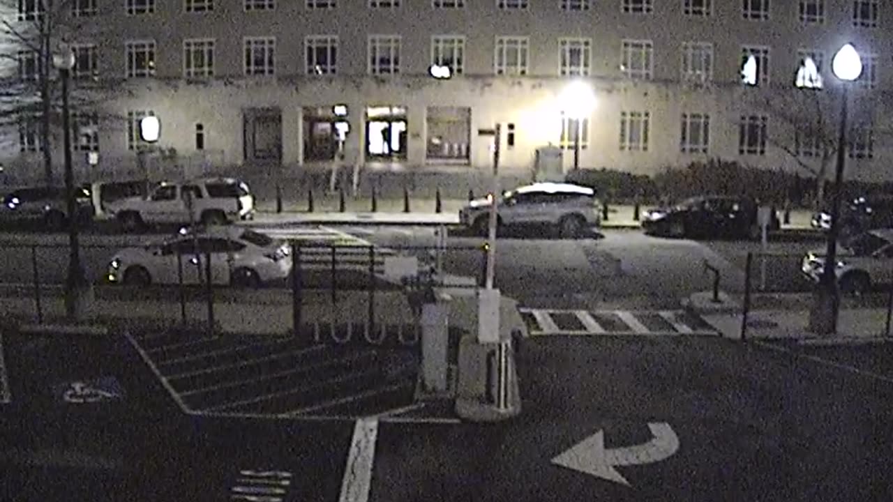 4406LOTS00Lot8-9West_2021-01-05_23h37min37s610ms.mp4