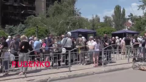 Den dětí v Mariupolu organizovaný ruskou armádou