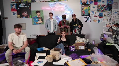 Mr. Beast opens 1000 mystery boxes