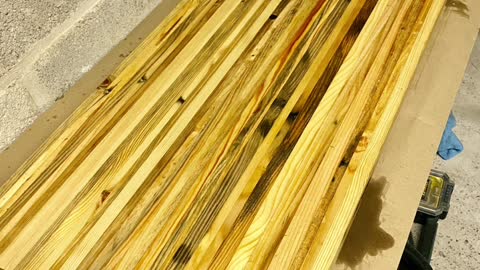 Building a coffee table from pallet wood.