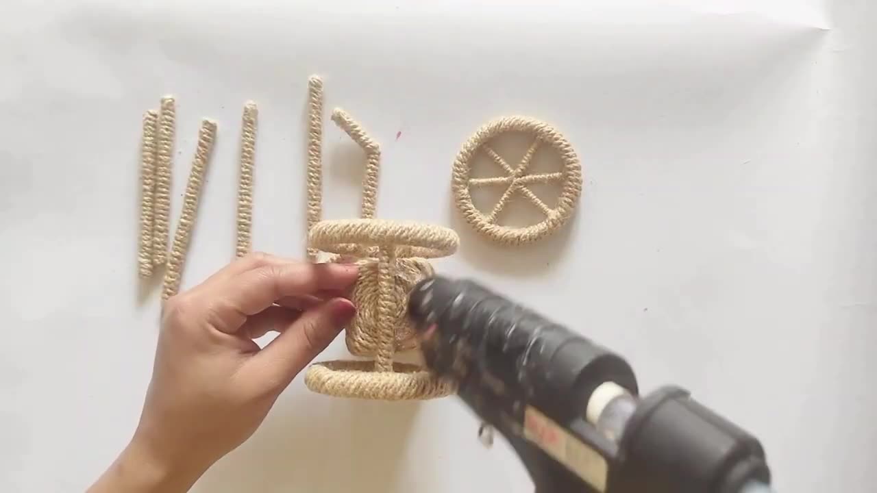 Jute thread cycle craft ideas || Home decoration idea