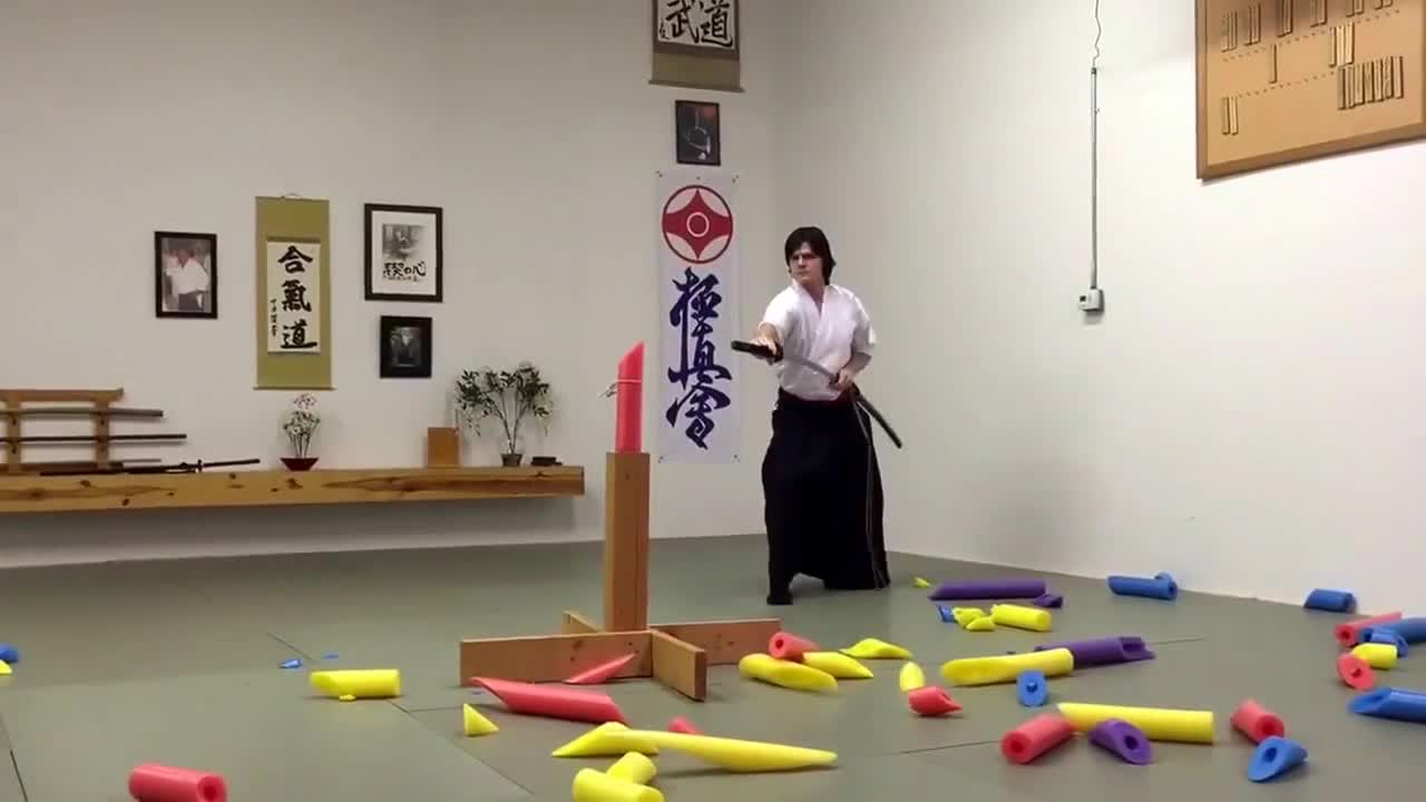 First time cutting with Shinwa Odachi after shortening Tsuka