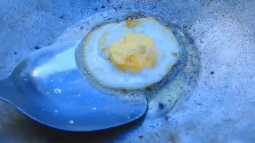 Great job Cook yellow omelette, you can't close, So funny Video 😃😃😃