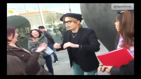 [130130] Hongki Arriving to Madrid - Outside of Atocha Renfe Train Station