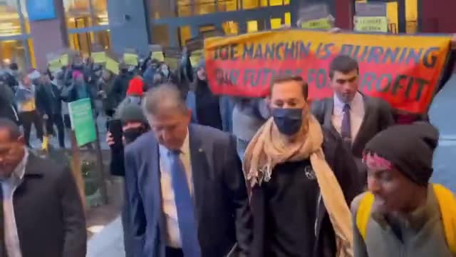 Climate Activists Confront Sen. Manchin Chanting ‘We Want to Live!