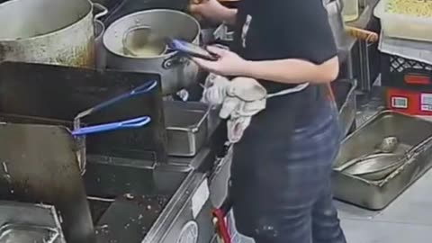 The end 😂😂😂 #viral #shorts #fails #laugh #funny #idiotsradar