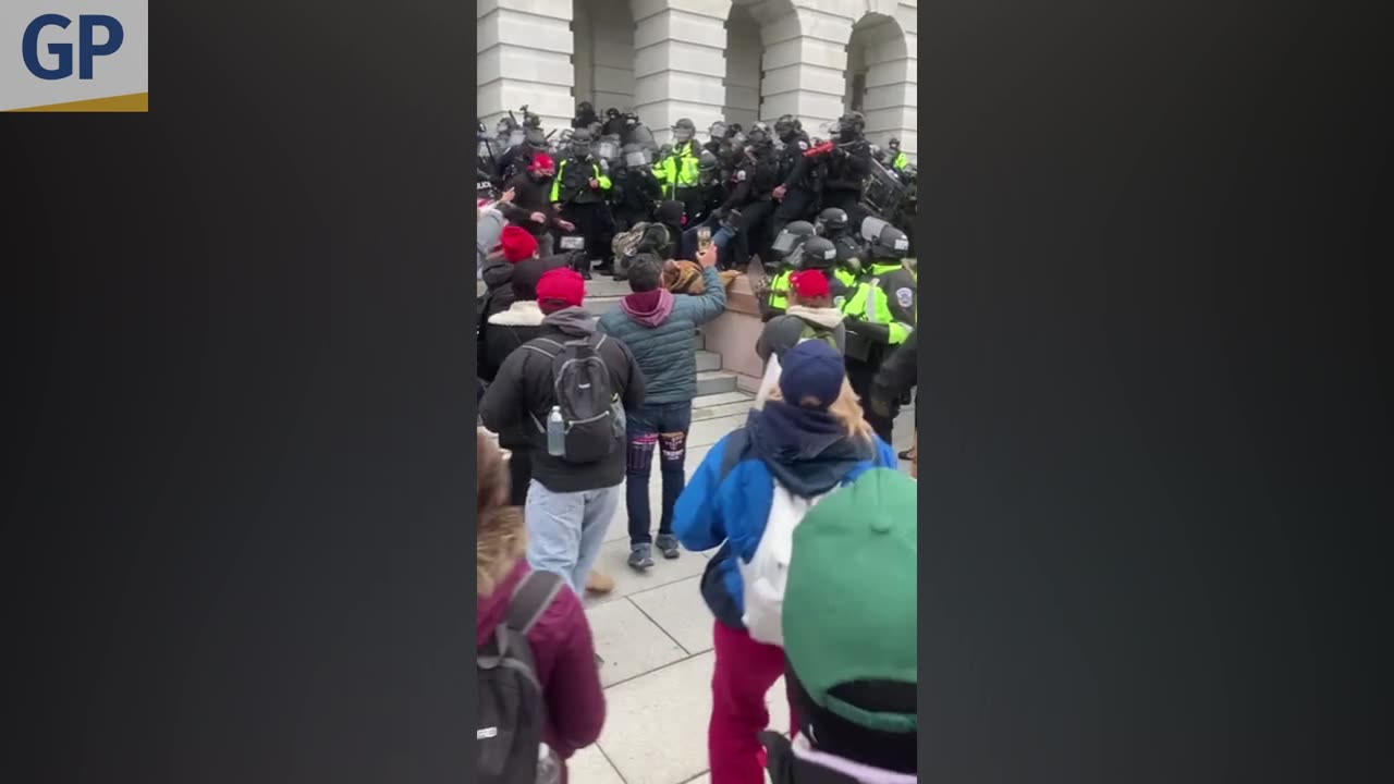 MPDC Push Protesters Off Concrete Steps Head First On J6