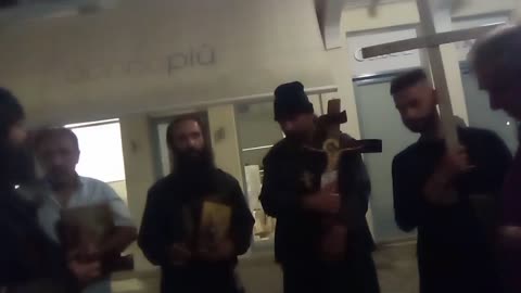 ΠΕΡΝΕΤΕ ΟΛΟ ΤΗ ΜΕΤΑΧΕΙΡΙΣΜΈΝΗ ΚΑΙ ΡΙΧΝΕΤΑΙ