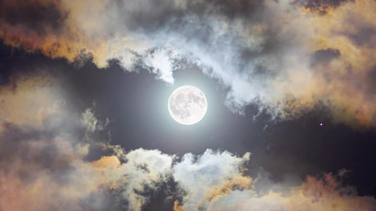 Relaxation with the music of inner peace with the moon in the night sky to relieve stress