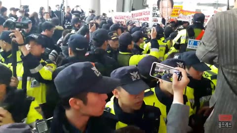 20190305_V3_S01(OQxCXhJOWN8)아수라장, 난장판이 되어버린 자유대한민국의 축소판을 보다!!
