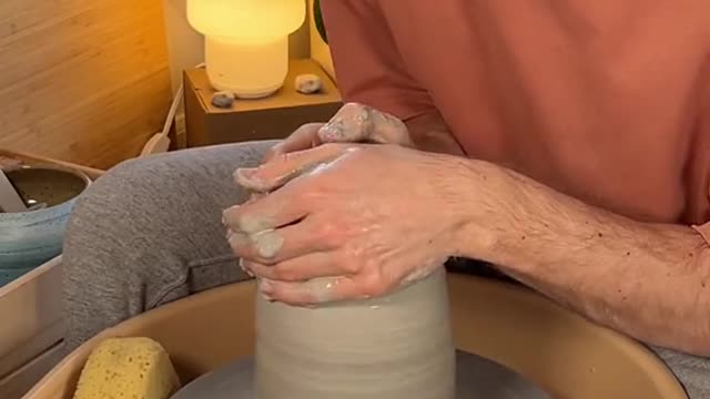 Another try with 10lbs of clay #pottery #asmr #satisfying