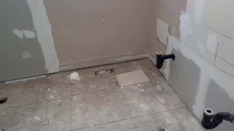 Full bathroom Reno, crystal white