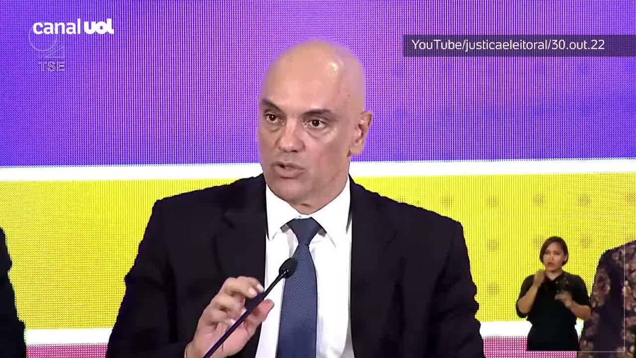 Alexandre de Moraes conversou com Lula e Bolsonaro após resultado das eleições