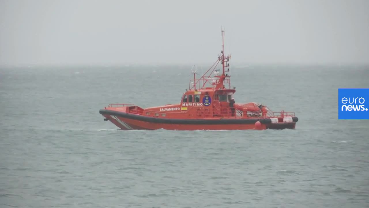 Spanish police seize 'drugs submarine' off coast of Galicia
