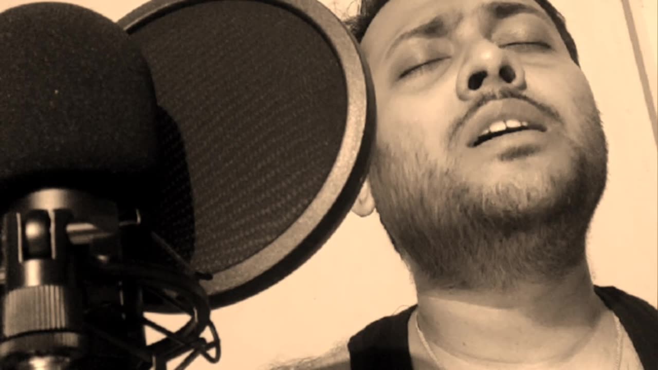 Hindi soft romantic... No autotune..
