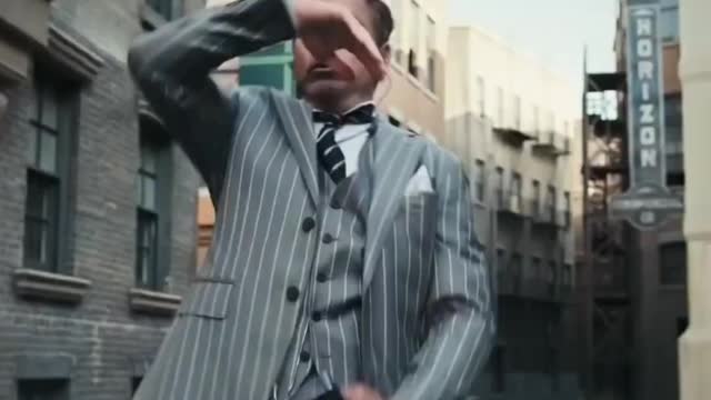 When the Retracto theme comes on at the club 🦙🕺🏻