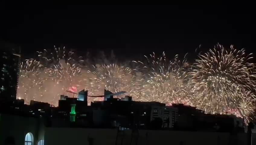 New year fireworks in abu dhabai 2021